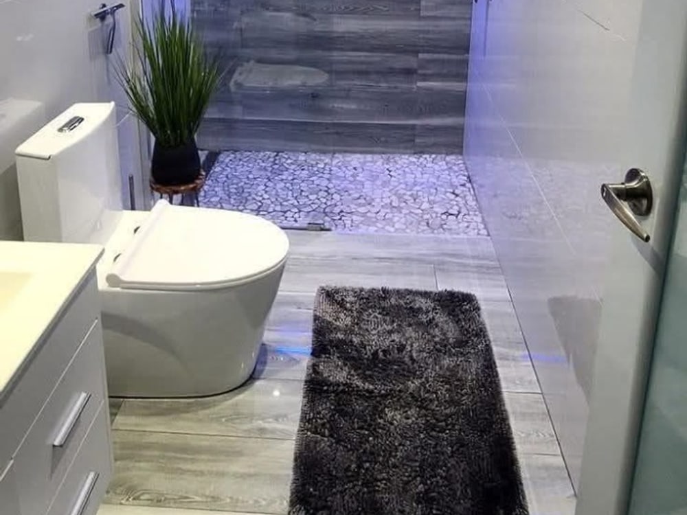 Modern Bathroom with Accent Lighting
